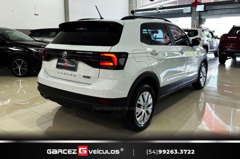 VOLKSWAGEN T-CROSS 1.0 TSI 200 SENSE 2020/2021 GARCEZ VEÍCULOS BENTO GONÇALVES / Carros no Vale