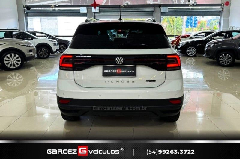 VOLKSWAGEN T-CROSS 1.0 TSI 200 SENSE 2020/2021 GARCEZ VEÍCULOS BENTO GONÇALVES / Carros no Vale