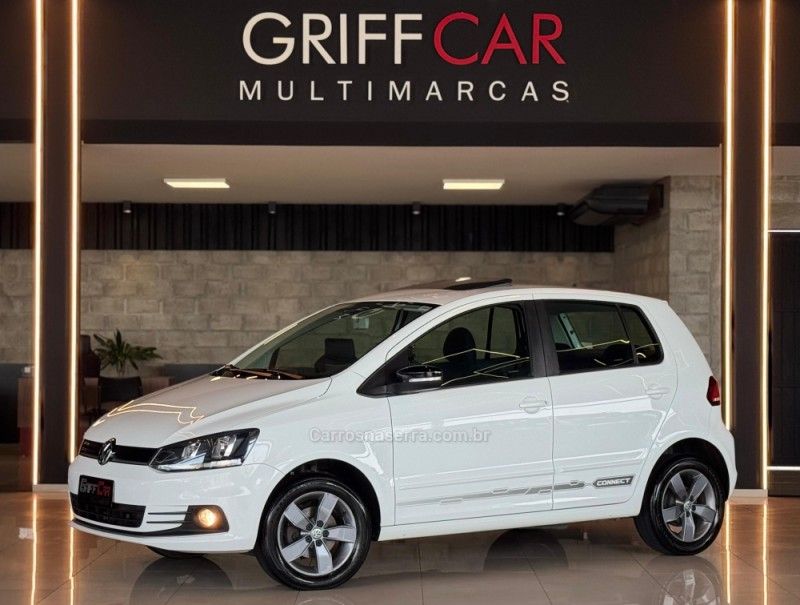 VOLKSWAGEN FOX 1.6 CONNECT 8V 2018/2019 GRIFFCAR MULTIMARCAS DOIS IRMÃOS / Carros no Vale