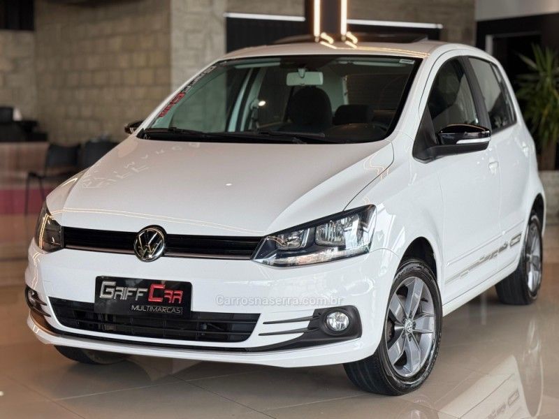 VOLKSWAGEN FOX 1.6 CONNECT 8V 2018/2019 GRIFFCAR MULTIMARCAS DOIS IRMÃOS / Carros no Vale