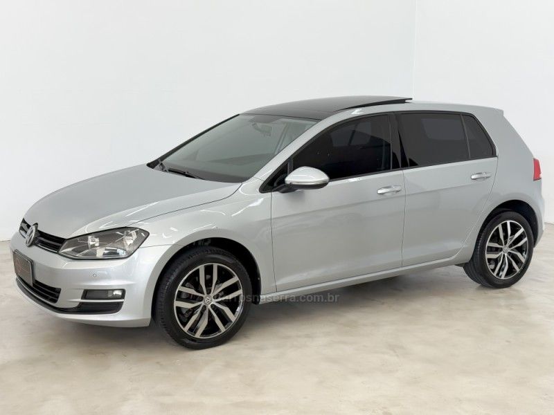 VOLKSWAGEN GOLF 1.4 TSI COMFORTLINE 16V 2015/2015 FOCAR VEÍCULOS CAXIAS DO SUL / Carros no Vale