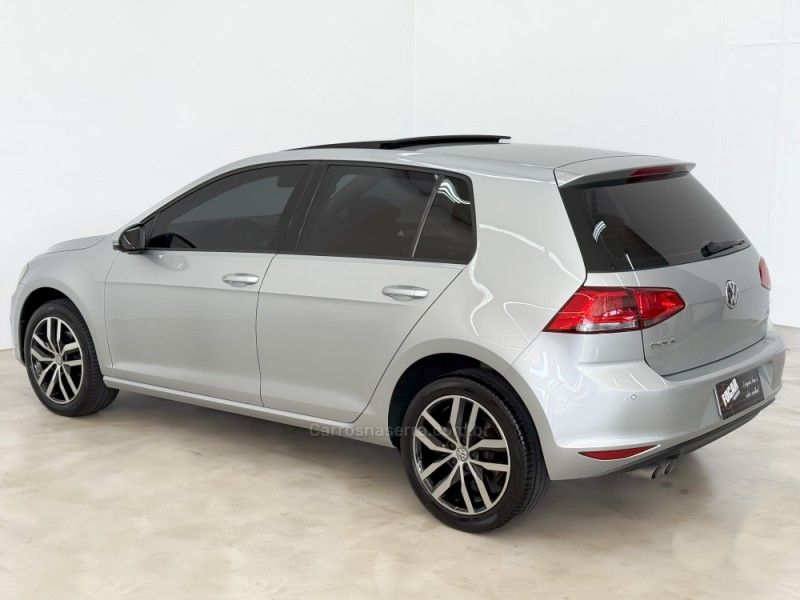 VOLKSWAGEN GOLF 1.4 TSI COMFORTLINE 16V 2015/2015 FOCAR VEÍCULOS CAXIAS DO SUL / Carros no Vale