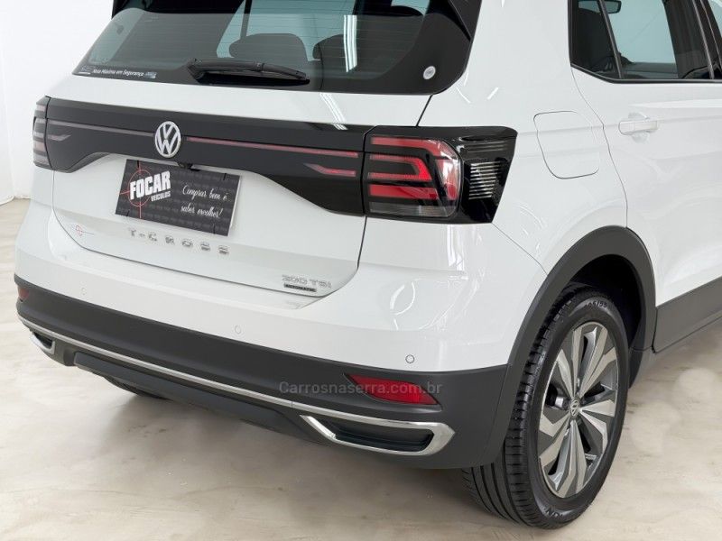 VOLKSWAGEN T-CROSS 1.0 COMFORTLINE TSI 2019/2020 FOCAR VEÍCULOS CAXIAS DO SUL / Carros no Vale