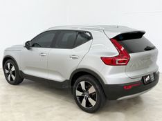 VOLVO XC 40 2.0 T5 MOMENTUM AWD GEARTRONIC 2018/2019 FOCAR VEÍCULOS CAXIAS DO SUL / Carros no Vale