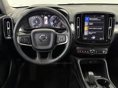 VOLVO XC 40 2.0 T5 MOMENTUM AWD GEARTRONIC 2018/2019 FOCAR VEÍCULOS CAXIAS DO SUL / Carros no Vale