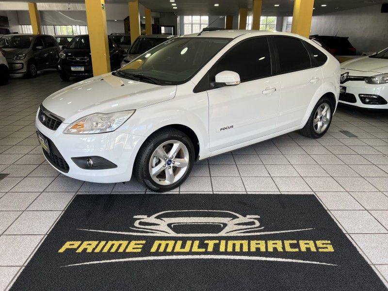 FORD FOCUS 2.0 GLX 16V 2012/2013 PRIME MULTIMARCAS CAXIAS DO SUL / Carros no Vale