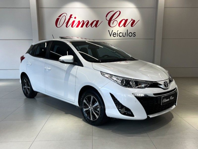 TOYOTA YARIS 1.5 XLS CONNECT 16V 2020/2021 ÓTIMA CAR FLORES DA CUNHA / Carros no Vale