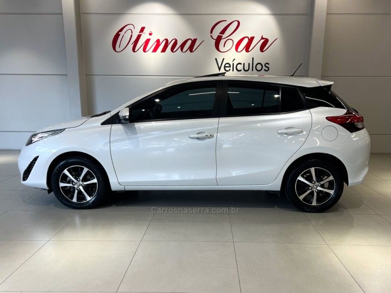 TOYOTA YARIS 1.5 XLS CONNECT 16V 2020/2021 ÓTIMA CAR FLORES DA CUNHA / Carros no Vale