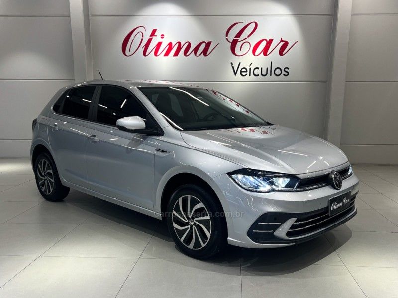 VOLKSWAGEN POLO 1.0 170 TSI 12V HIGHLINE 2023/2024 ÓTIMA CAR FLORES DA CUNHA / Carros no Vale