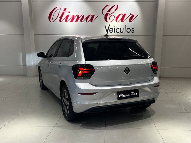 VOLKSWAGEN POLO 1.0 170 TSI 12V HIGHLINE 2023/2024 ÓTIMA CAR FLORES DA CUNHA / Carros no Vale