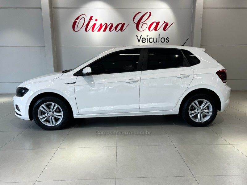 VOLKSWAGEN POLO 1.0 200 TSI COMFORTLINE 2020/2021 ÓTIMA CAR FLORES DA CUNHA / Carros no Vale