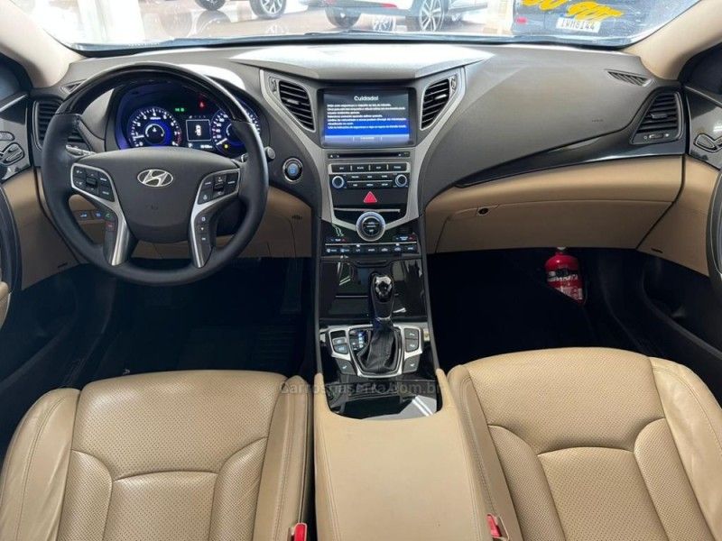 HYUNDAI AZERA 3.0 MPFI GLS V6 24V 2015/2016 CIMIRRO AUTOMÓVEIS TAQUARA / Carros no Vale