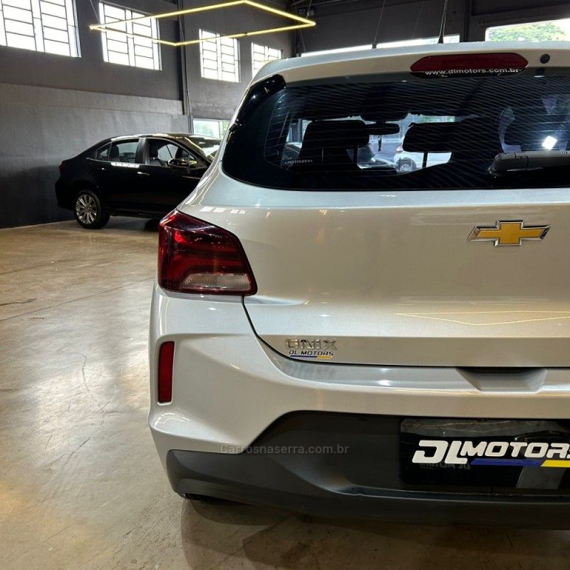 CHEVROLET ONIX 1.0 LT 12V TURBO 2020/2021 DL MOTORS LAJEADO / Carros no Vale