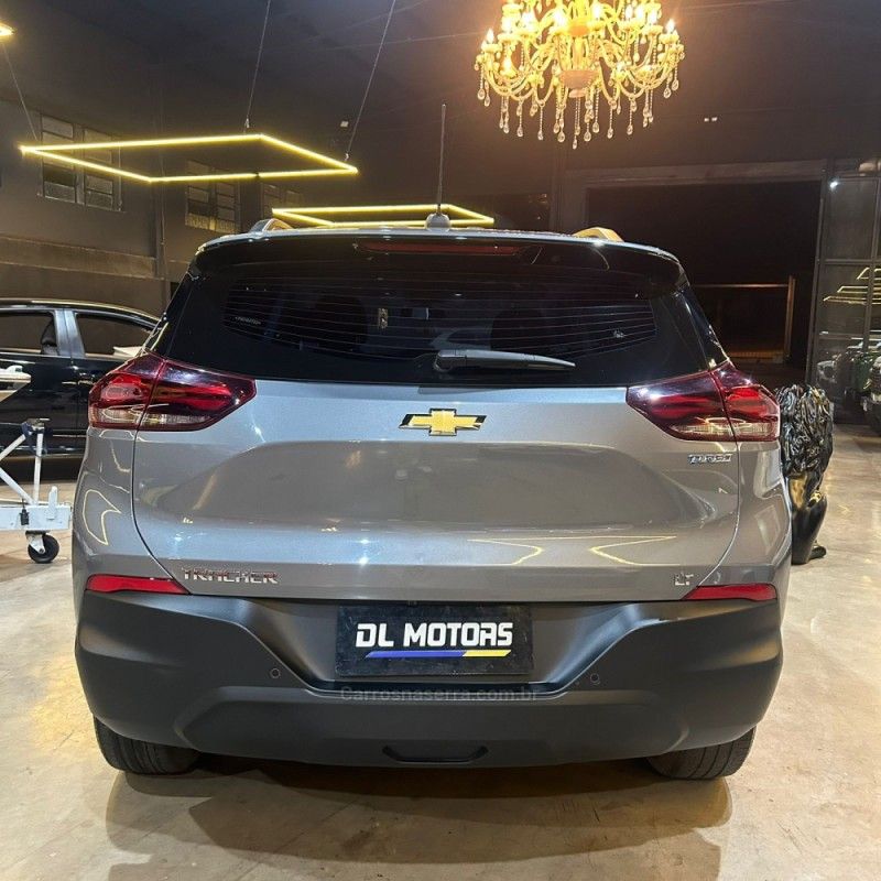 CHEVROLET TRACKER 1.0 12V TURBO 2022/2023 DL MOTORS LAJEADO / Carros no Vale