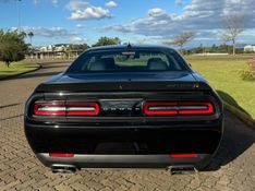 DODGE CHALLENGER 6.4 SRT8 HEMI V8 16V 2019/2019 DL MOTORS LAJEADO / Carros no Vale