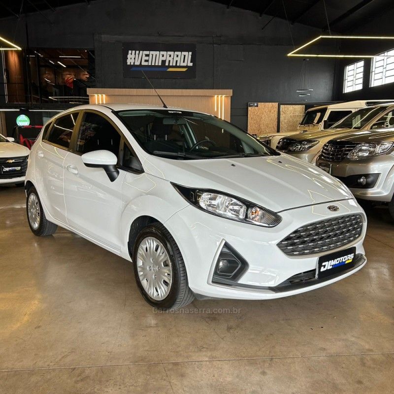 FORD FIESTA 1.6 SE HATCH 16V 2019/2019 DL MOTORS LAJEADO / Carros no Vale