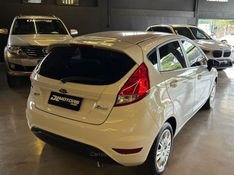 FORD FIESTA 1.6 SE HATCH 16V 2019/2019 DL MOTORS LAJEADO / Carros no Vale