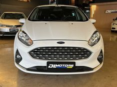 FORD FIESTA 1.6 SE HATCH 16V 2019/2019 DL MOTORS LAJEADO / Carros no Vale