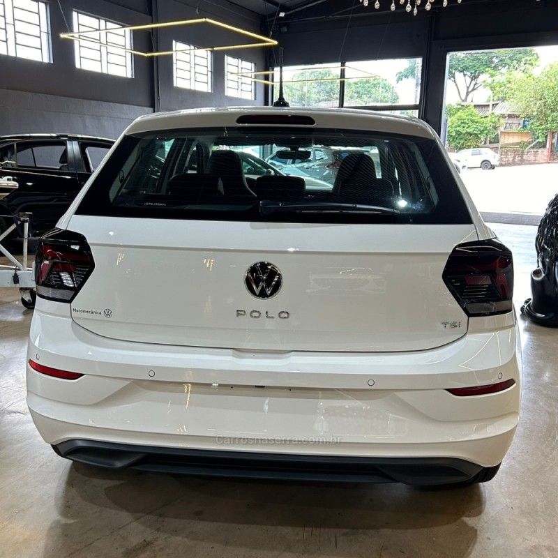 VOLKSWAGEN POLO 1.0200 TSI HIGHLINE 2025/2025 DL MOTORS LAJEADO / Carros no Vale