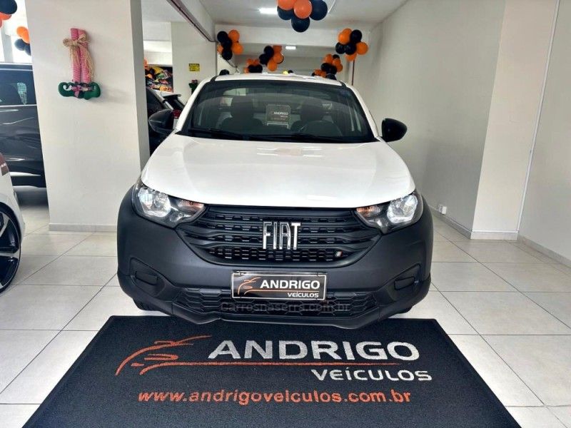 FIAT STRADA 1.4 ENDURANCE PLUS CS 8V 2022/2023 ANDRIGO VEÍCULOS CAXIAS DO SUL / Carros no Vale