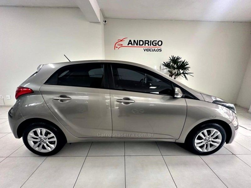 HYUNDAI HB20 1.6 COMFORT PLUS 16V 2018/2018 ANDRIGO VEÍCULOS CAXIAS DO SUL / Carros no Vale