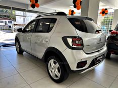 RENAULT SANDERO 1.6 STEPWAY SCE 16V 2018/2019 ANDRIGO VEÍCULOS CAXIAS DO SUL / Carros no Vale