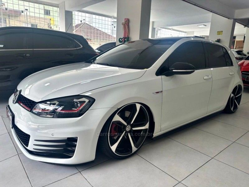 VOLKSWAGEN GOLF 2.0 TSI GTI 16V TURBO 2016/2016 ANDRIGO VEÍCULOS CAXIAS DO SUL / Carros no Vale