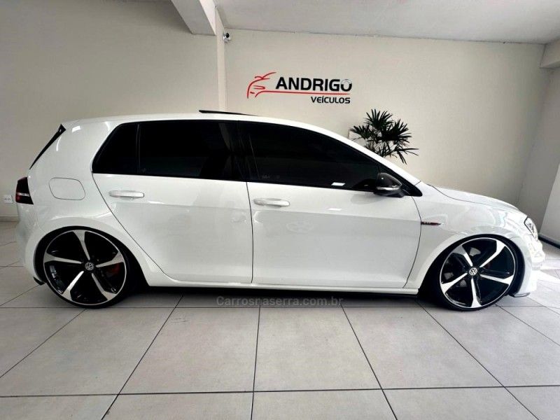 VOLKSWAGEN GOLF 2.0 TSI GTI 16V TURBO 2016/2016 ANDRIGO VEÍCULOS CAXIAS DO SUL / Carros no Vale