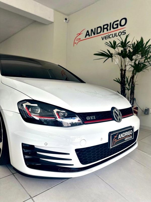 VOLKSWAGEN GOLF 2.0 TSI GTI 16V TURBO 2016/2016 ANDRIGO VEÍCULOS CAXIAS DO SUL / Carros no Vale