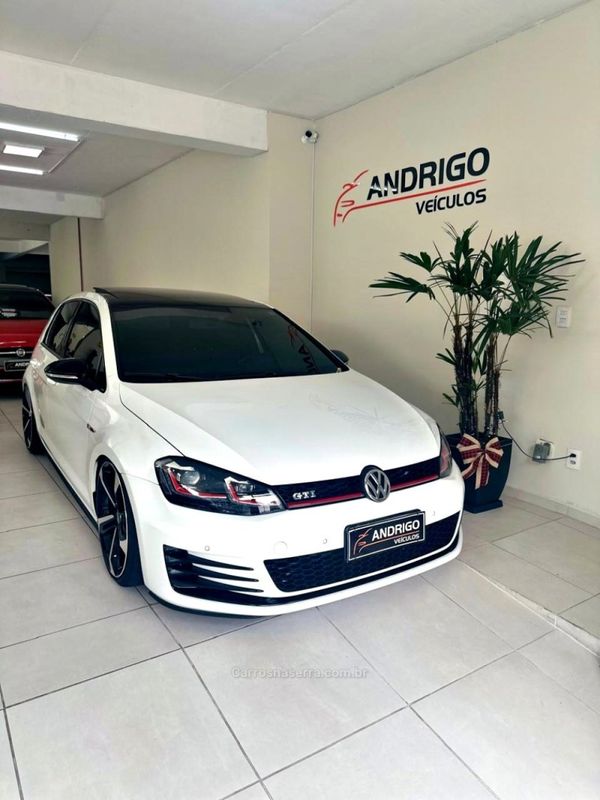 VOLKSWAGEN GOLF 2.0 TSI GTI 16V TURBO 2016/2016 ANDRIGO VEÍCULOS CAXIAS DO SUL / Carros no Vale