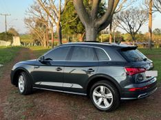 Audi Q5 S-Line 2.0 TFSI Quattro S-tronic 2019/2020 CONCEPT MOTORS PASSO FUNDO / Carros no Vale