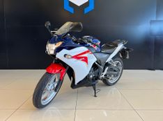 Honda CBR 250 250R 2012/2012 CONCEPT MOTORS PASSO FUNDO / Carros no Vale