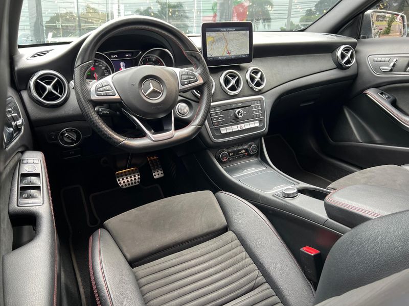 Mercedes-Benz Gla 250 GLA 250 Sport 2.0 TB 16V 4×2 211cv Aut. 2018/2018 CONCEPT MOTORS PASSO FUNDO / Carros no Vale