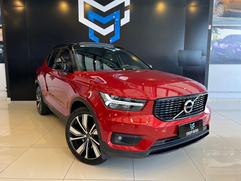 Volvo XC40 T-5 R-DESIGN 1.5 FWD (HÃ­brido) 2021/2022 CONCEPT MOTORS PASSO FUNDO / Carros no Vale