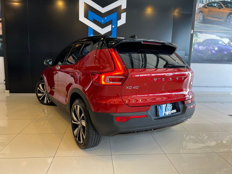 Volvo XC40 T-5 R-DESIGN 1.5 FWD (HÃ­brido) 2021/2022 CONCEPT MOTORS PASSO FUNDO / Carros no Vale