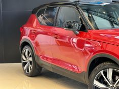 Volvo XC40 T-5 R-DESIGN 1.5 FWD (HÃ­brido) 2021/2022 CONCEPT MOTORS PASSO FUNDO / Carros no Vale