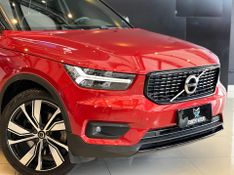 Volvo XC40 T-5 R-DESIGN 1.5 FWD (HÃ­brido) 2021/2022 CONCEPT MOTORS PASSO FUNDO / Carros no Vale