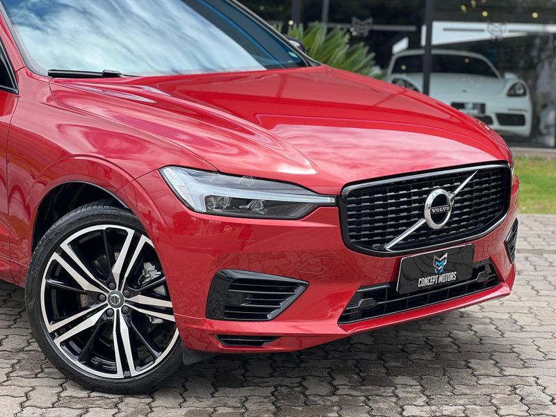 Volvo XC60 T-8 R-DESIGN 2.0 (HÃ­brido) 2021/2021 CONCEPT MOTORS PASSO FUNDO / Carros no Vale