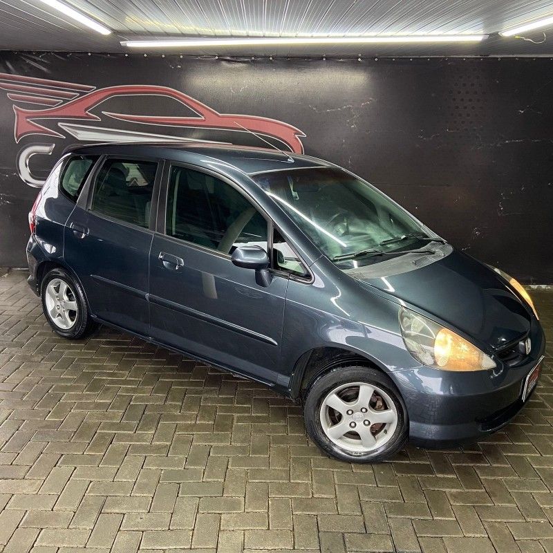 Honda FIT LXL 1.4 2006/2006 SÉRGIO VEÍCULOS TEUTÔNIA / Carros no Vale