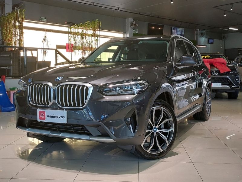 BMW X3 2.0 16V HÍBRIDO X LINE XDRIVE30E STEPTRONIC 2022/2023 BETIOLO NOVOS E SEMINOVOS LAJEADO / Carros no Vale