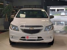 Chevrolet ONIX 1.0 MPFI LT 8V FLEX 4P MANUAL 2015/2016 BETIOLO NOVOS E SEMINOVOS LAJEADO / Carros no Vale