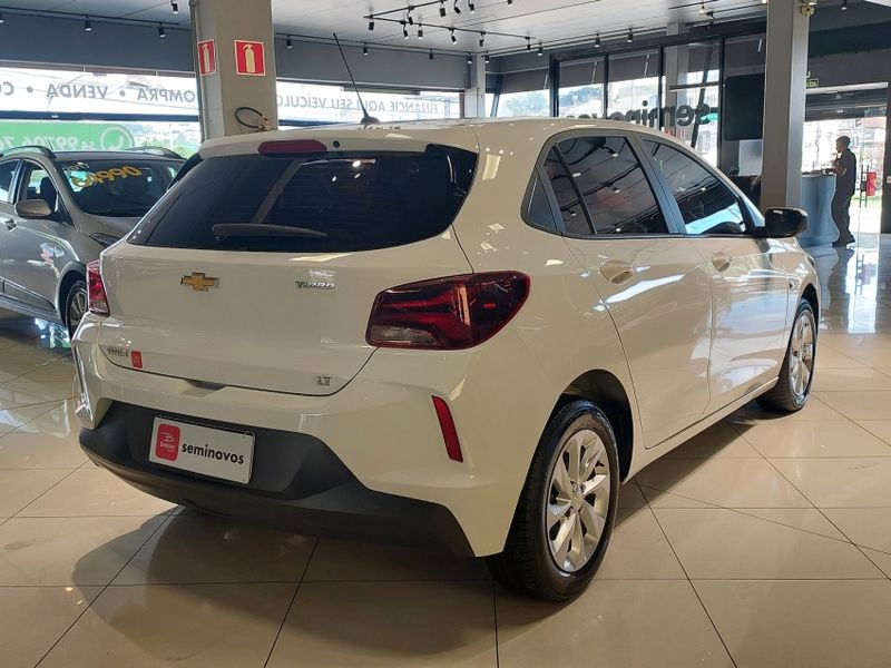 Chevrolet ONIX 1.0 TURBO FLEX LT AUTOMÁTICO 2021/2022 BETIOLO NOVOS E SEMINOVOS LAJEADO / Carros no Vale