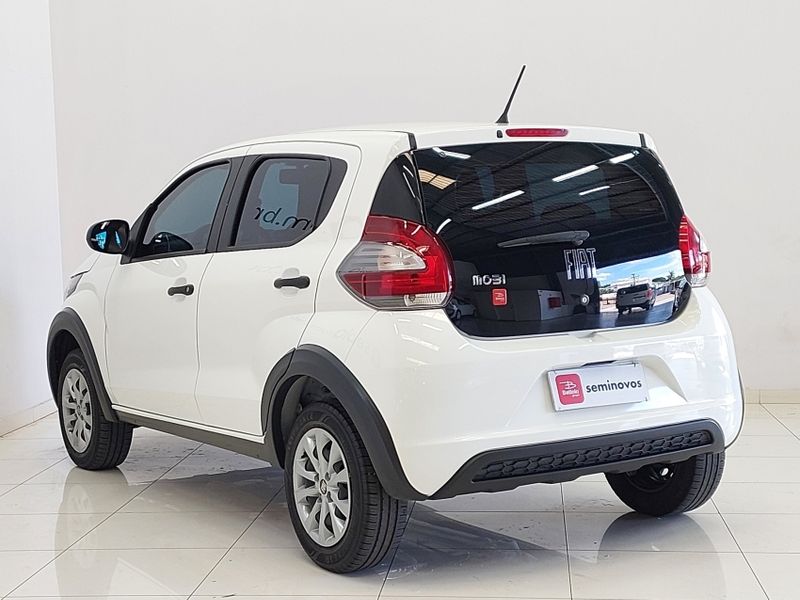 Fiat MOBI 1.0 EVO FLEX LIKE MANUAL 2023/2024 BETIOLO NOVOS E SEMINOVOS LAJEADO / Carros no Vale