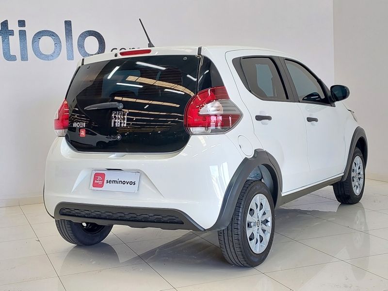 Fiat MOBI 1.0 EVO FLEX LIKE MANUAL 2023/2024 BETIOLO NOVOS E SEMINOVOS LAJEADO / Carros no Vale