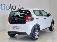 Fiat MOBI 1.0 EVO FLEX LIKE MANUAL 2022/2023 BETIOLO NOVOS E SEMINOVOS LAJEADO / Carros no Vale