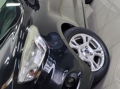 Ford KA + 1.0 TI-VCT FLEX SE PLUS MANUAL 2016/2017 BETIOLO NOVOS E SEMINOVOS LAJEADO / Carros no Vale