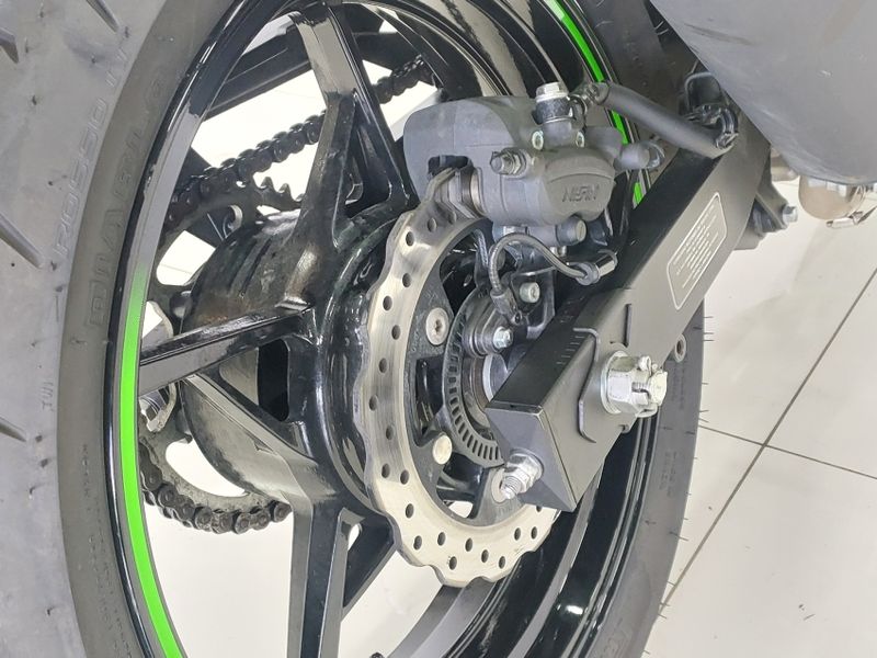 Kawasaki Ninja 400 2023/2024 BETIOLO NOVOS E SEMINOVOS LAJEADO / Carros no Vale