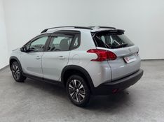 Peugeot 2008 1.6 16V FLEX GRIFFE 4P AUTOMÁTICO 2021/2021 BETIOLO NOVOS E SEMINOVOS LAJEADO / Carros no Vale