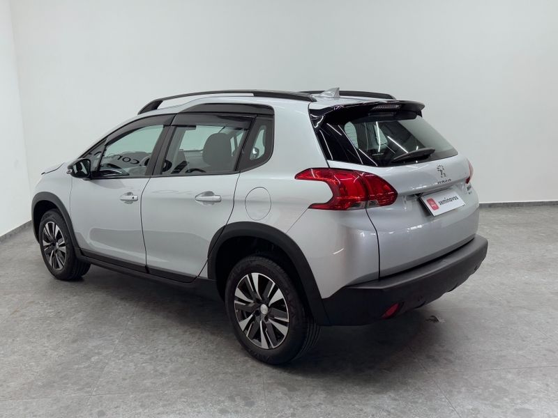 Peugeot 2008 1.6 16V FLEX GRIFFE 4P AUTOMÁTICO 2021/2021 BETIOLO NOVOS E SEMINOVOS LAJEADO / Carros no Vale