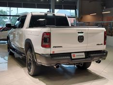 Ram 1500 5.7 V8 GASOLINA REBEL CD 4X4 AUTOMÁTICO 2022/2022 BETIOLO NOVOS E SEMINOVOS LAJEADO / Carros no Vale